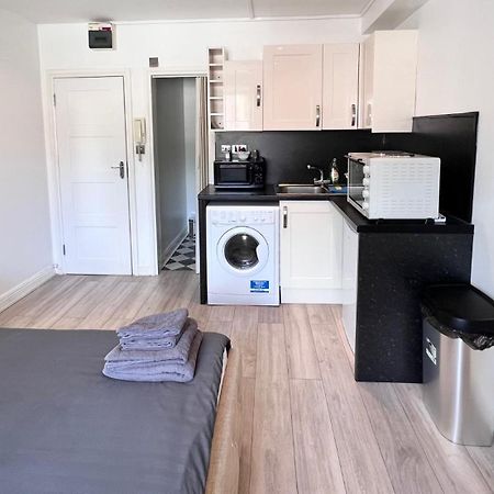 Lovely Studio Apartments On Finchley Road London Exterior photo