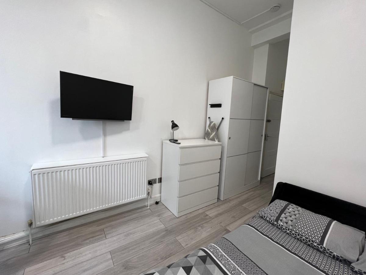 Lovely Studio Apartments On Finchley Road London Exterior photo