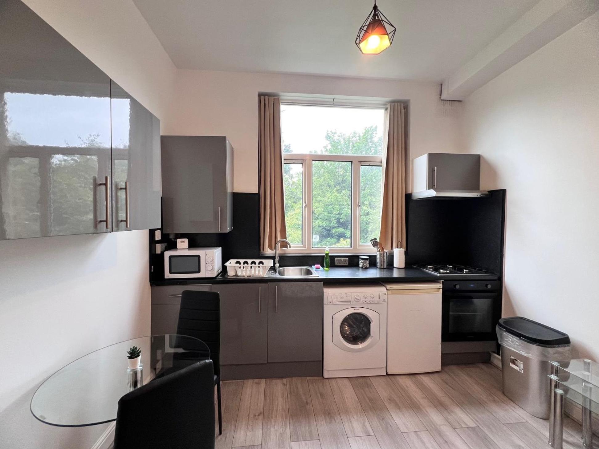 Lovely Studio Apartments On Finchley Road London Exterior photo