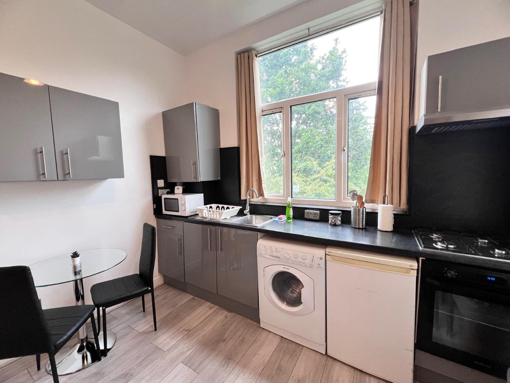 Lovely Studio Apartments On Finchley Road London Exterior photo