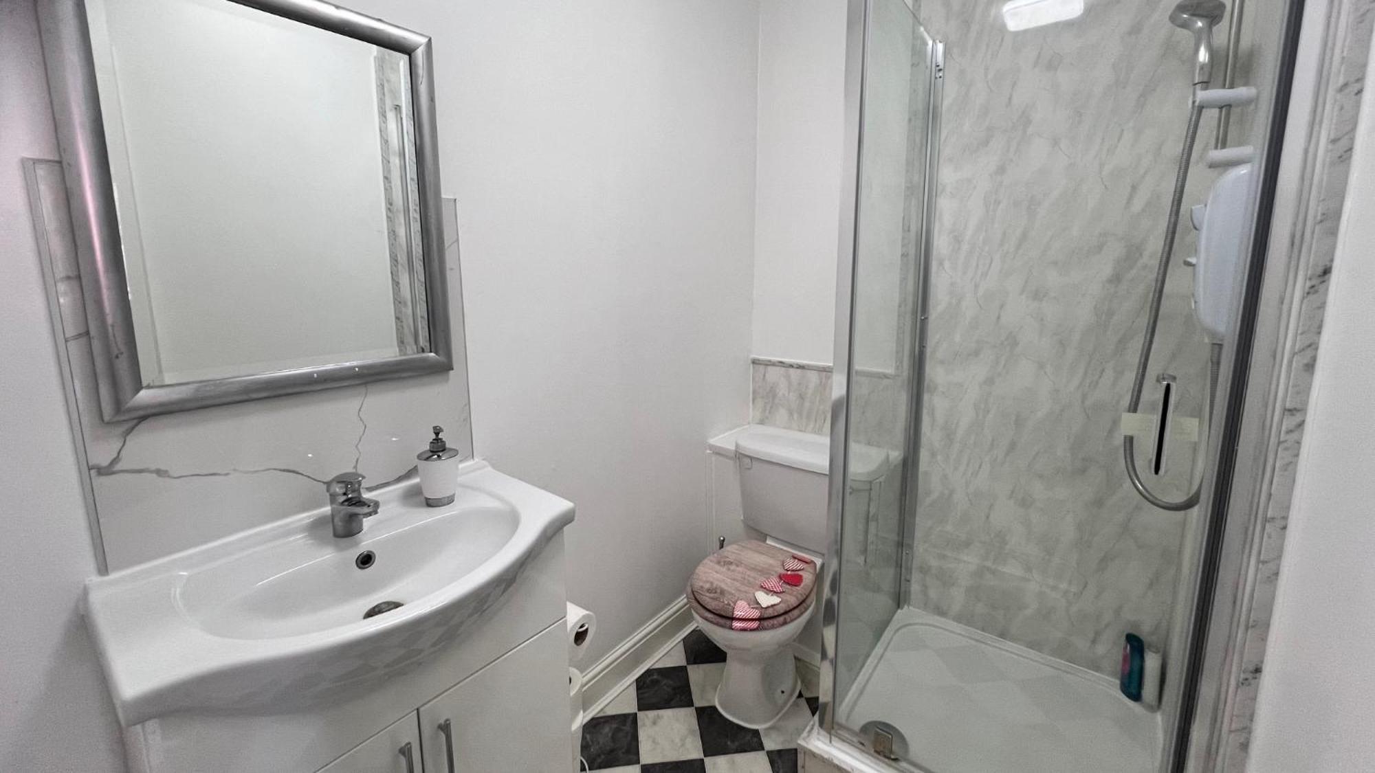 Lovely Studio Apartments On Finchley Road London Exterior photo
